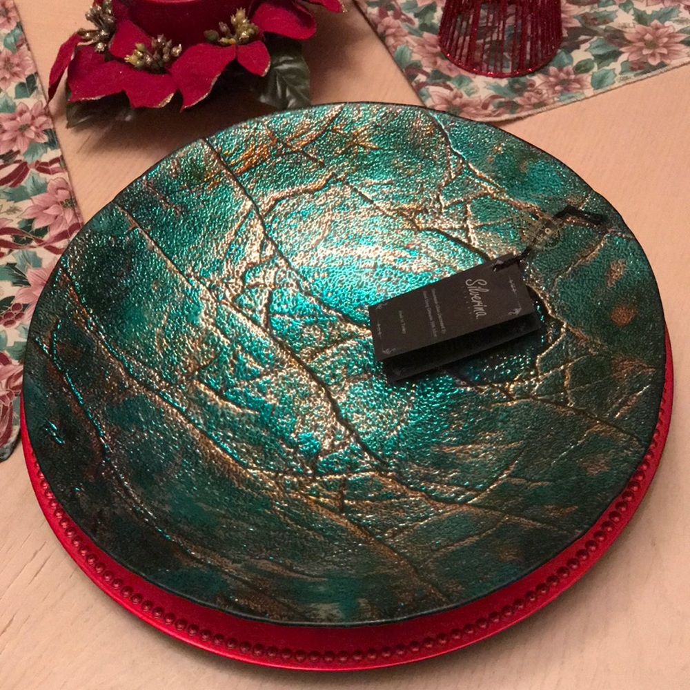 Glass bowl